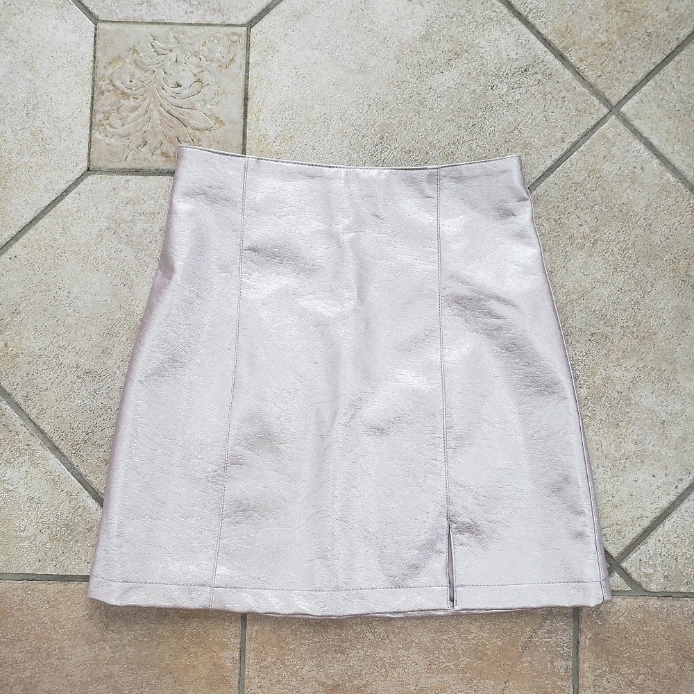 Forever 21 ~ Mini Skirt  ~ Size Small